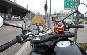 Jipé passe son permis moto_en route